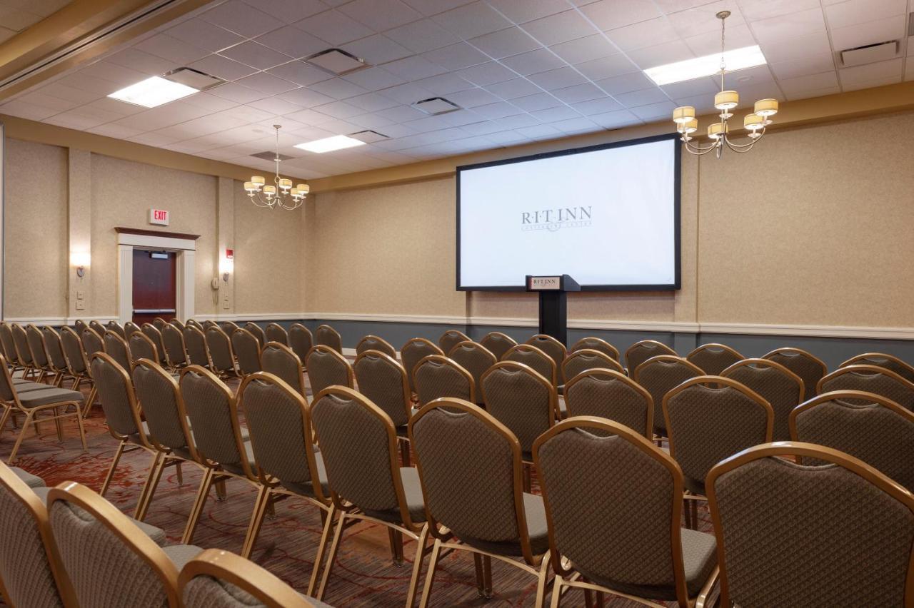 Rit Inn & Conference Center Henrietta Zewnętrze zdjęcie